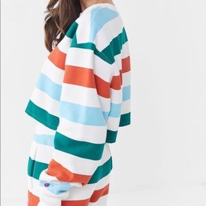 Champion UO Rainbow Cropped Sweatshirt